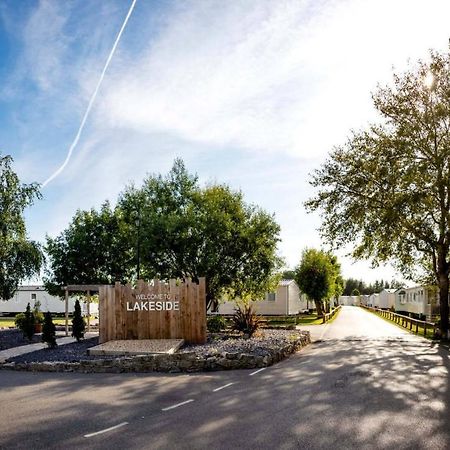 Delightful 6 Berth Holiday Home With Decking Area Chichester Eksteriør bilde